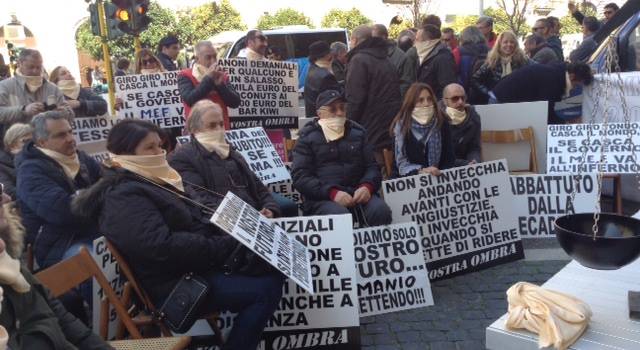 Turismo e canoni pertinenziali, sit-in di protesta dei balneari a Roma