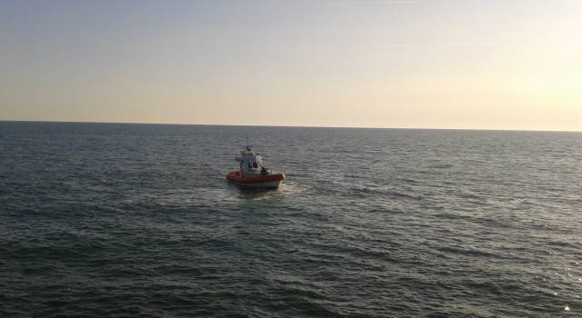 Trovato in mare a Viareggio il corpo senza vita di un uomo di 39 anni