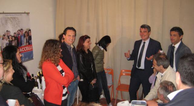 Elezioni regionali 2015, inaugurato il comitato di Stefano Baccelli a Viareggio
