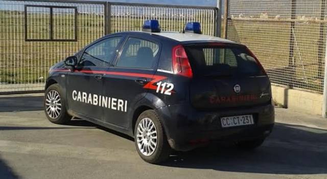 Derubano un&#8217;anziana vedova, tra i denunciati un residente a Pietrasanta