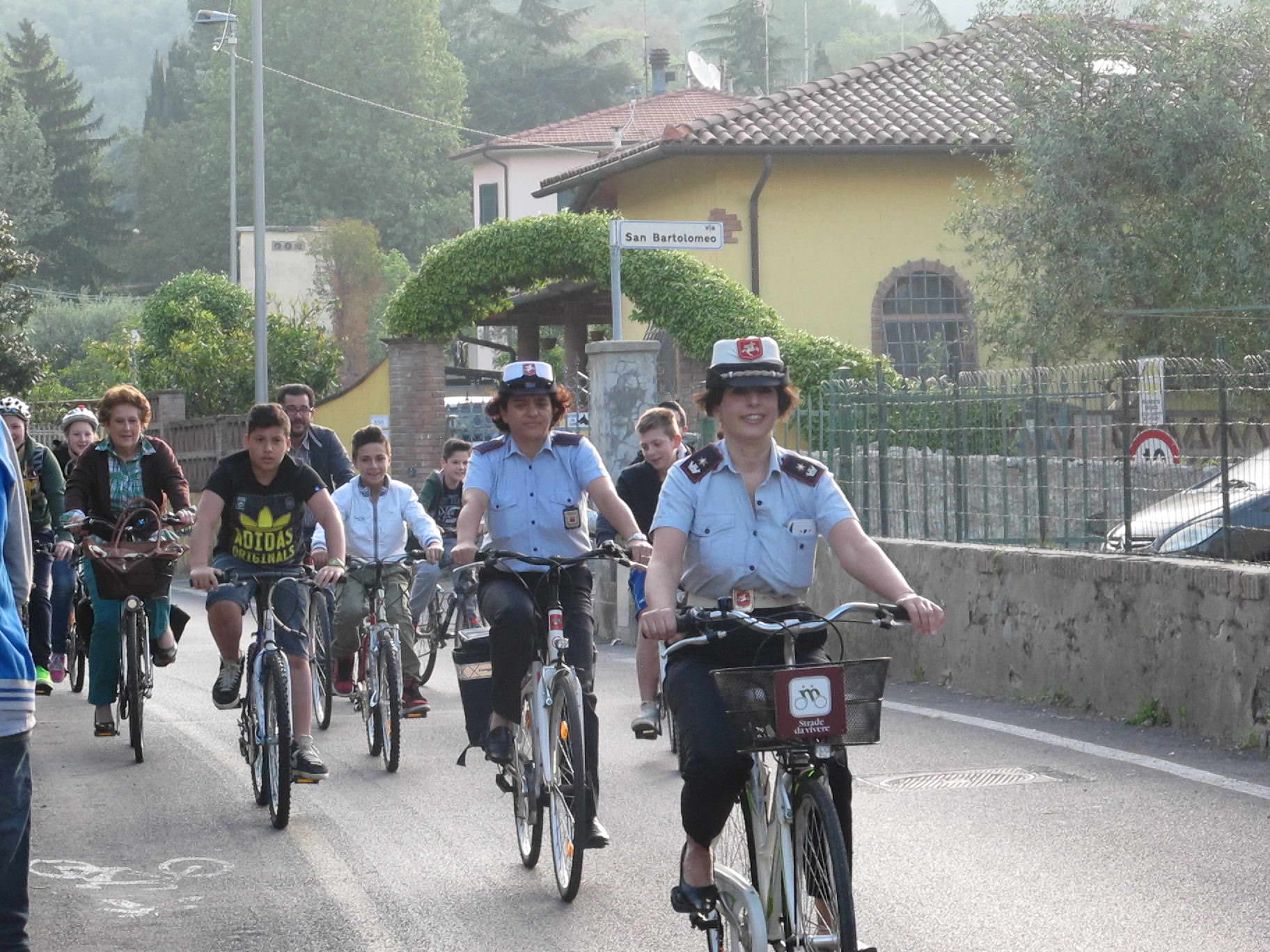 Tutti assieme in bicicletta, bella iniziativa a Massarosa