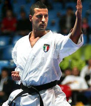 La nazionale di karate del ct viareggino Yuri Gasperini si prepara per i Mondiali
