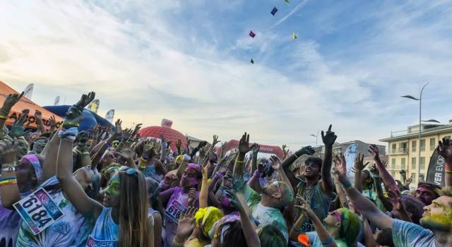 La corsa più colorata dell&#8217;estate torna a Lido di Camaiore