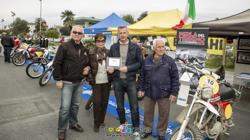 Mostra di moto d’epoca in Passeggiata (le foto)