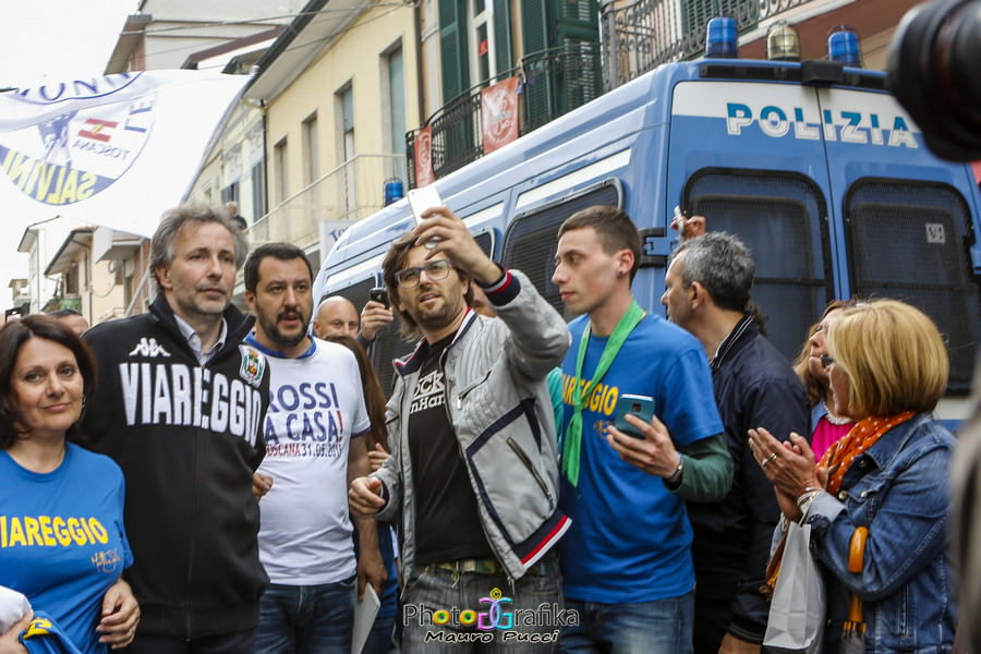 “Un Paese che deve fare i conti con Salvini… Che vergogna”