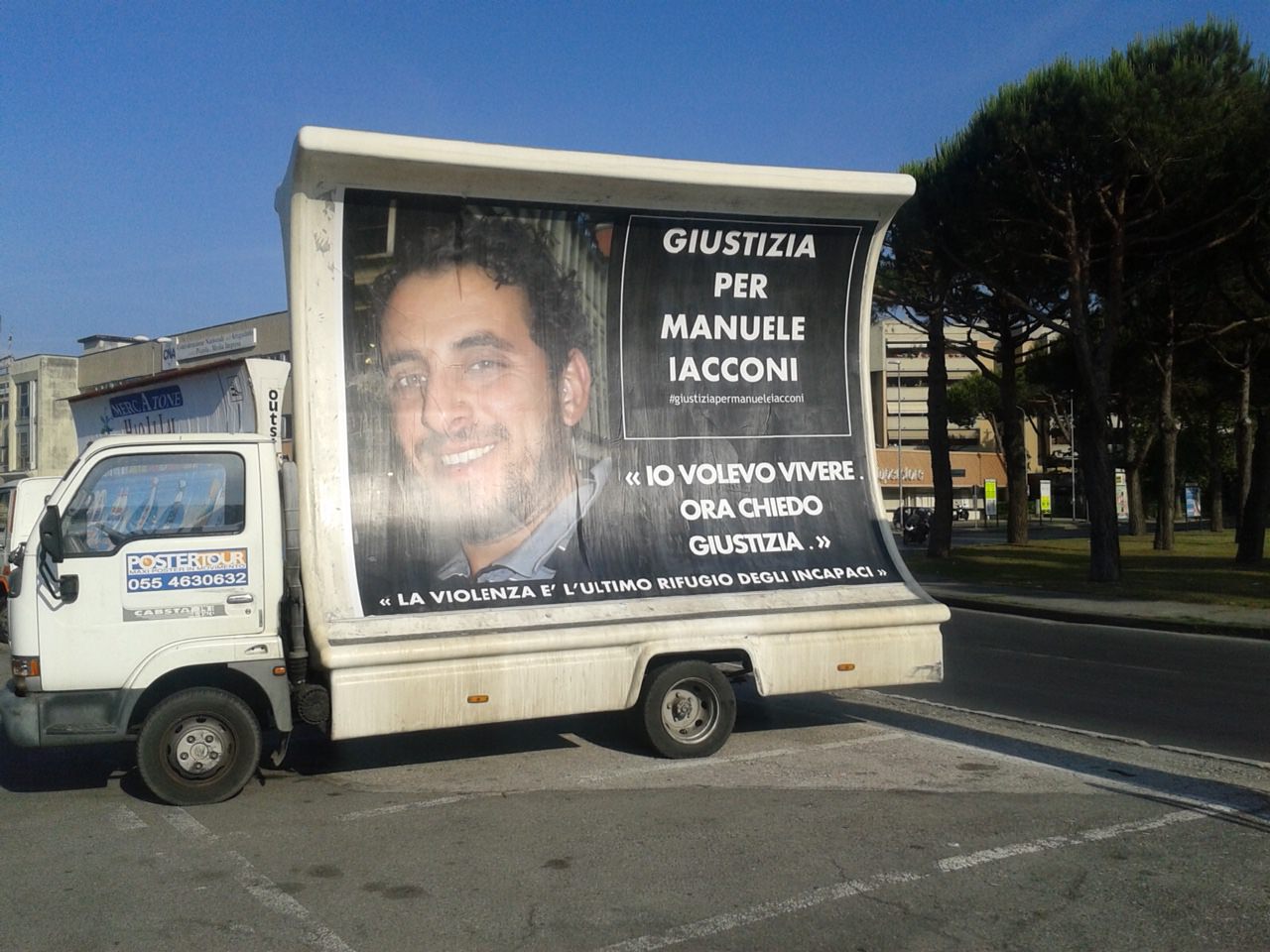 La “vela” per Manuele Iacconi in via Coppino