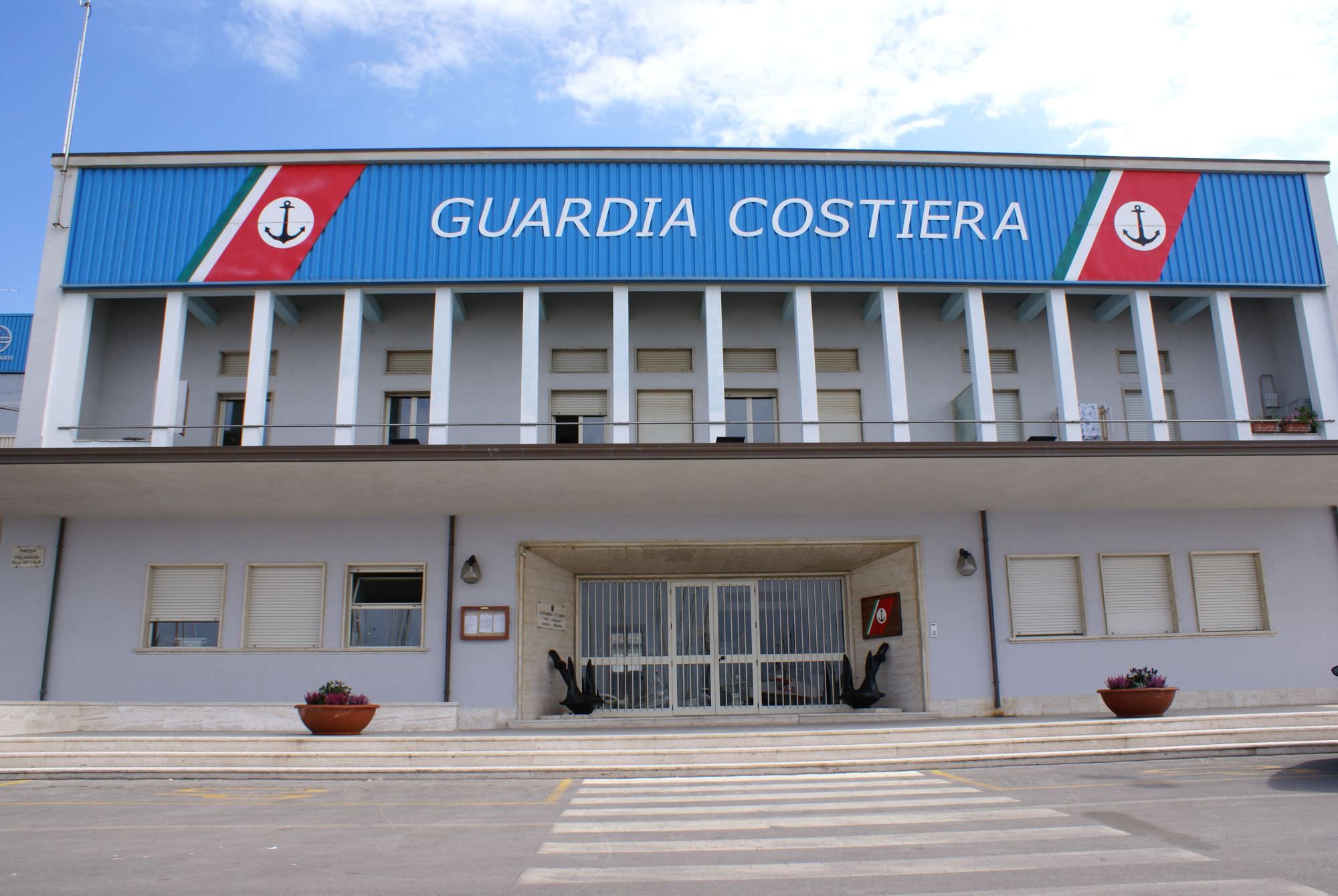 Controlli sulle piscine degli stabilimenti balneari: dalla Capitaneria analisi e multe