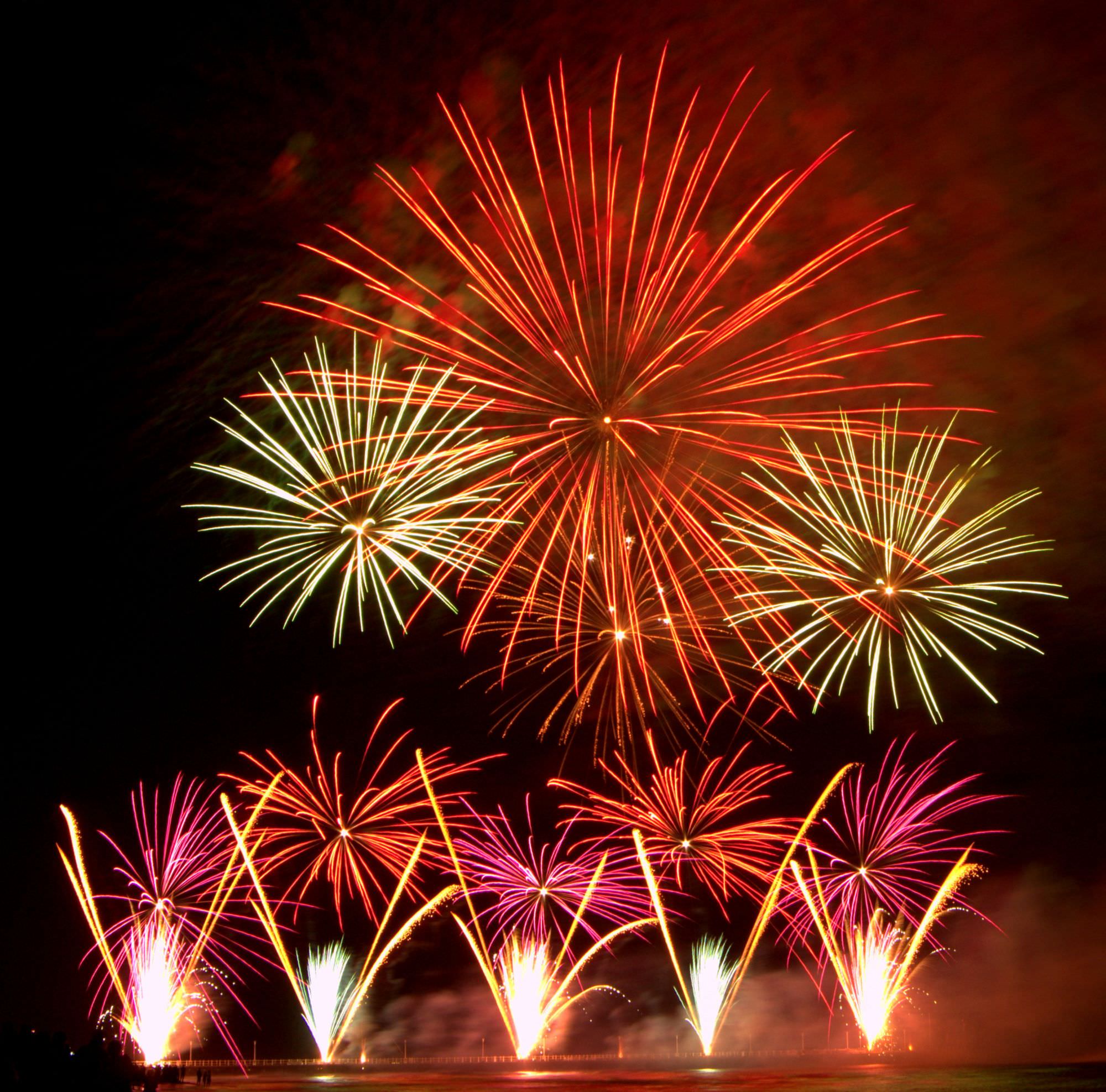 Divieto per botti e fuochi artificiali