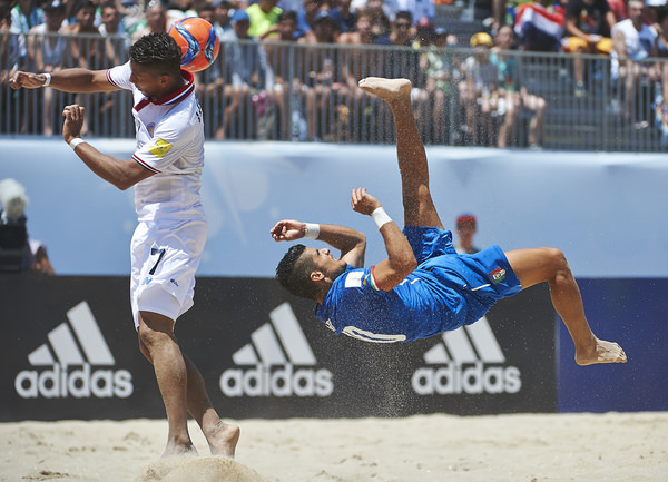 Mondiali di beach soccer, Italia in testa al girone B con la Svizzera