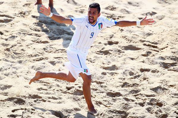 Del Piero fa l’in bocca al lupo alla Nazionale di beach soccer