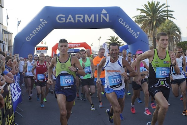 A Jilali Jamali e Claudia Astrella la Garmin ForeRunner di Viareggio