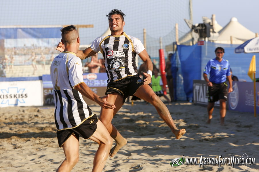 Beach soccer, la fotogallery di Viareggio-Sambenedettese