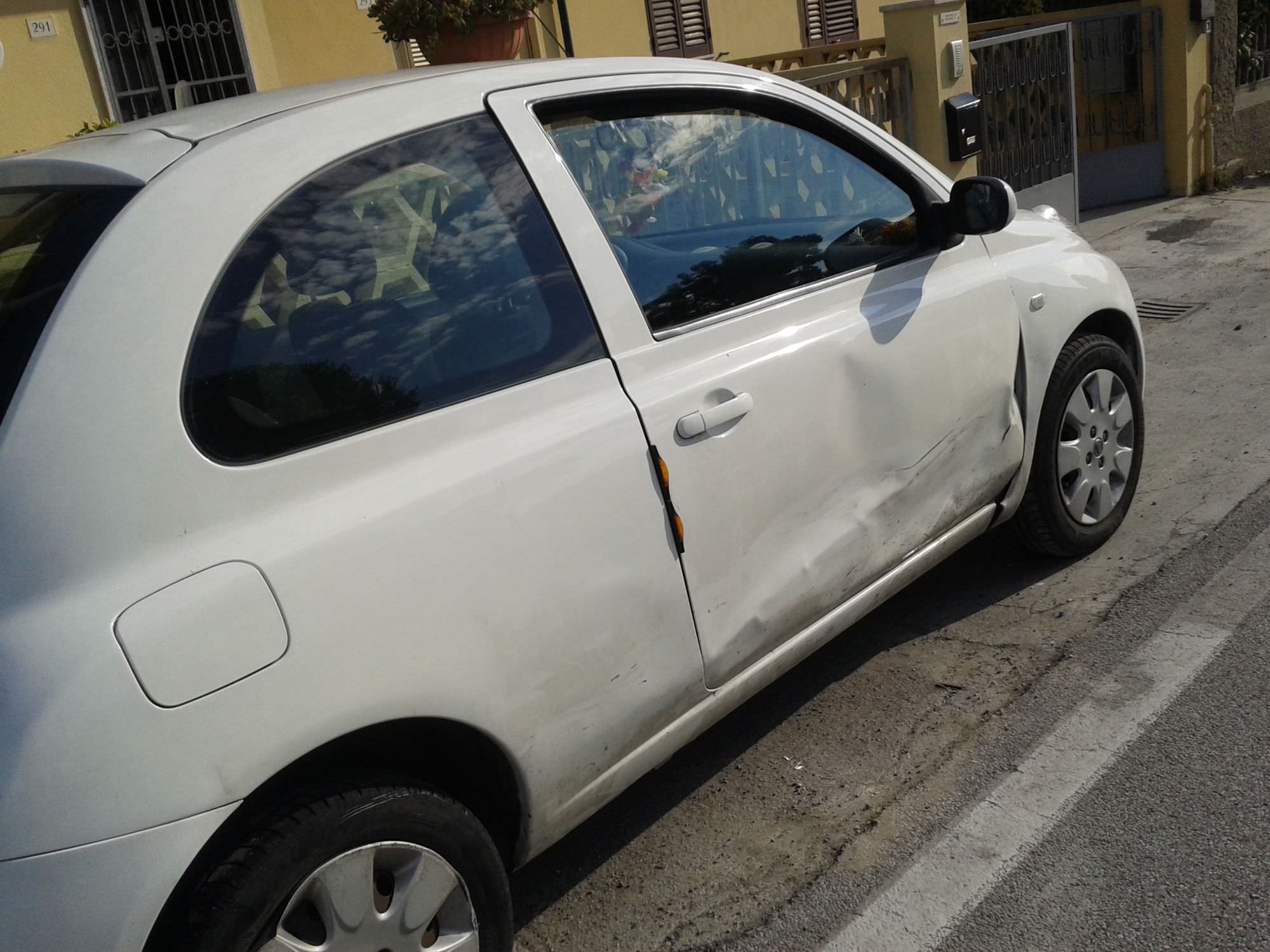 Incidente in via di Montramito, gravissimo un giovane