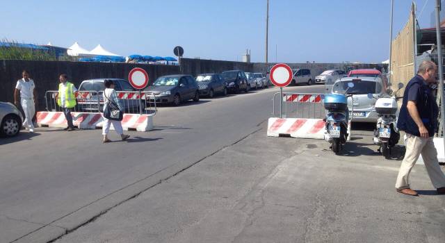 Porto di Viareggio, divieto d&#8217;accesso alle auto sulla diga foranea