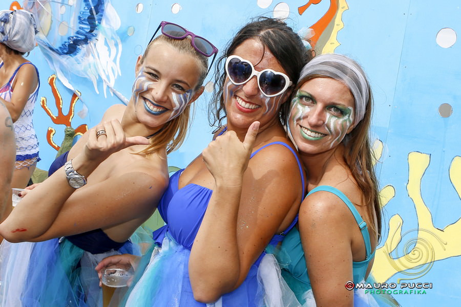 In migliaia al party di Ferragosto al Beach Stadium (le foto)