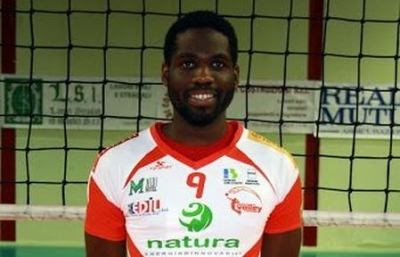 Gioventù e forza fisica per la Pallavolo Massa con Vincenzo Sarpong