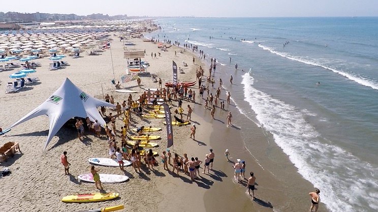 Venti nuovi cestini in spiaggia a Lido