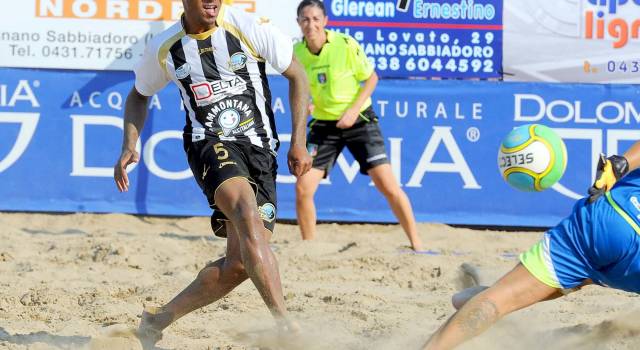 Beach soccer, le semifinali scudetto: Viareggio-Samb e Catania-Terracina