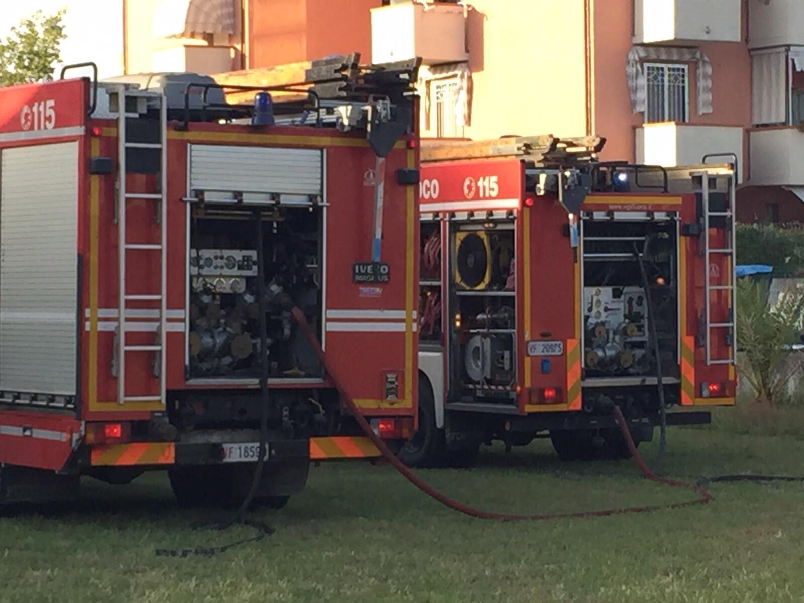 Ancora fiamme a Viareggio. Incendio in un negozio di kebab