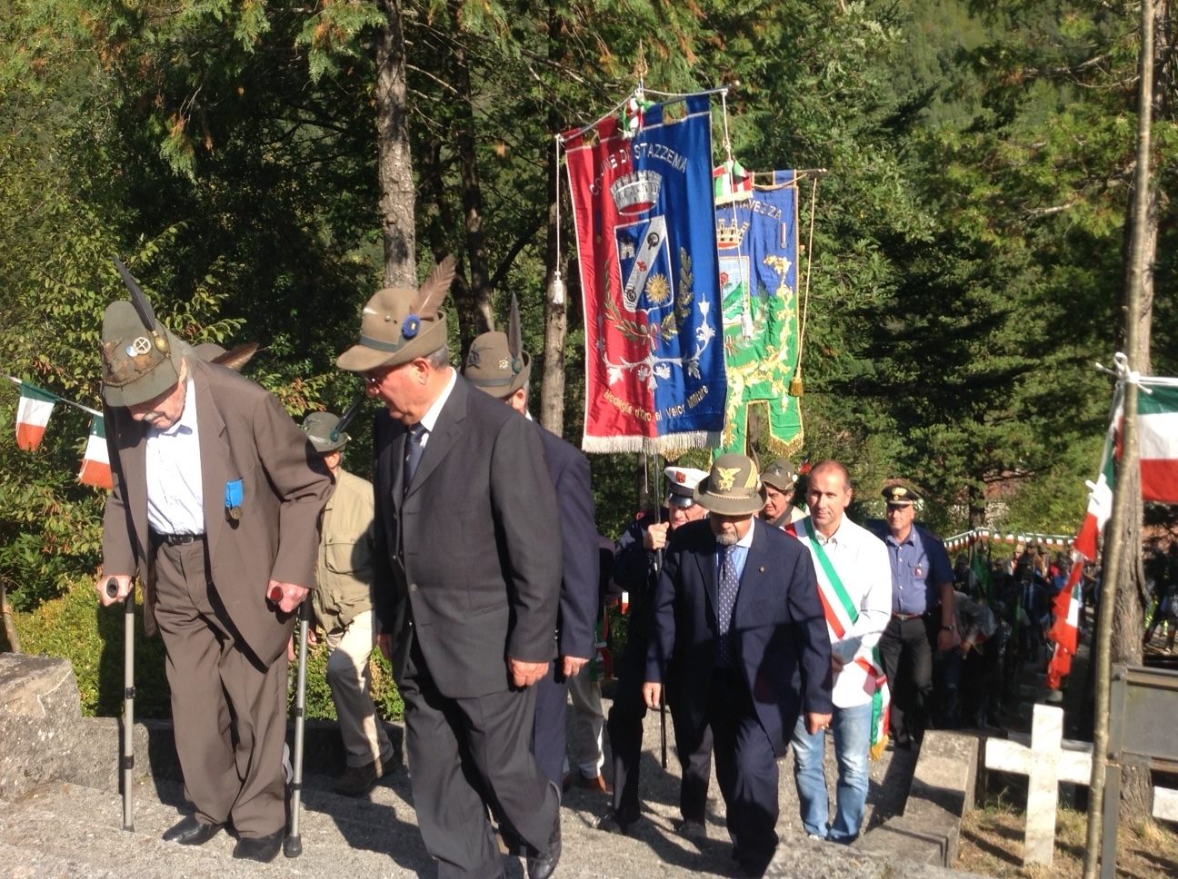 Iniziato il raduno degli alpini a Pontestazzemese