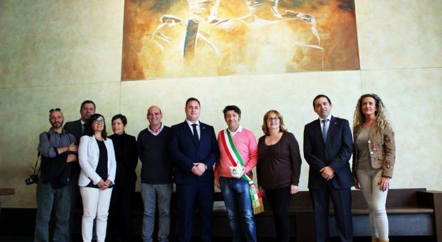 Macael chiama Pietrasanta. Delegazione  spagnola in municipio per conoscere la realtà del marmo locale