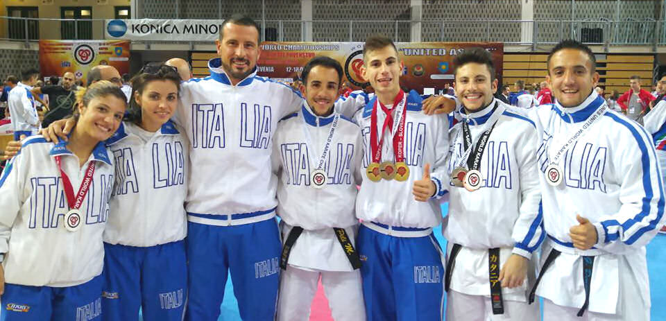 Pioggia di medaglie per la nazionale di karate del ct viareggino Gasperini