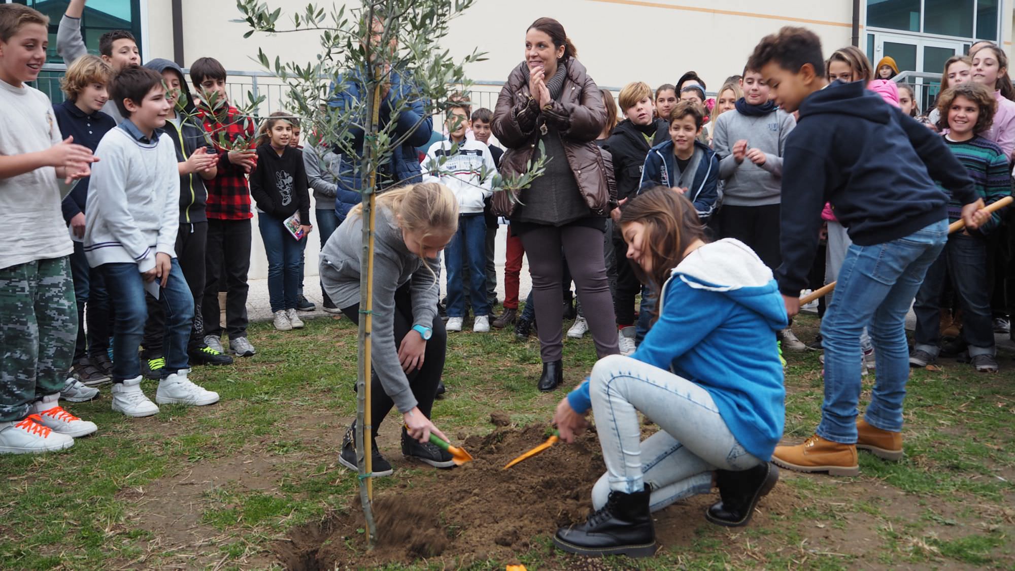 Festa della Toscana. Le celebrazioni del Comune di Camaiore al Comprensivo 2 Gaber