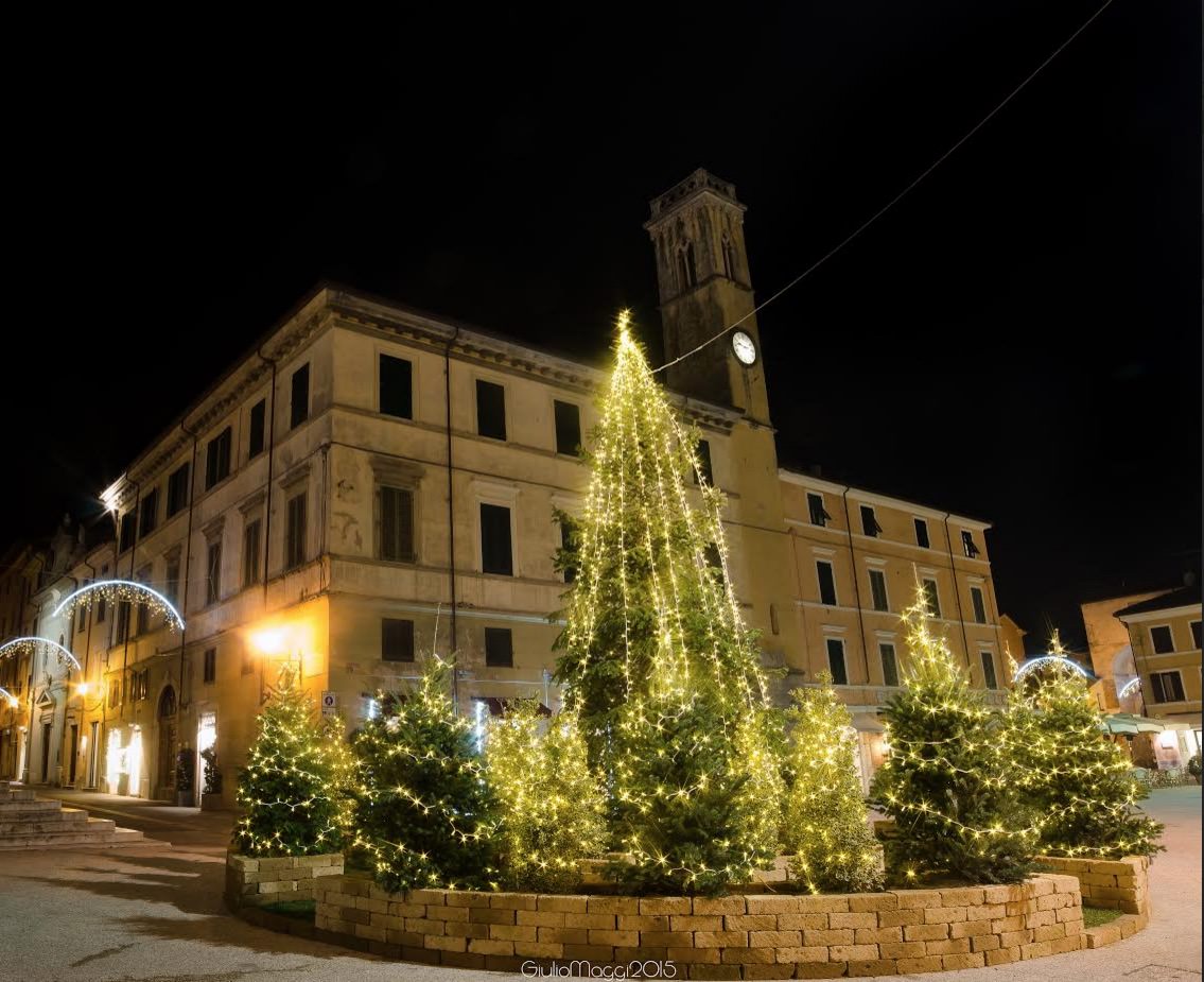 Pietrasanta si prepara al Natale