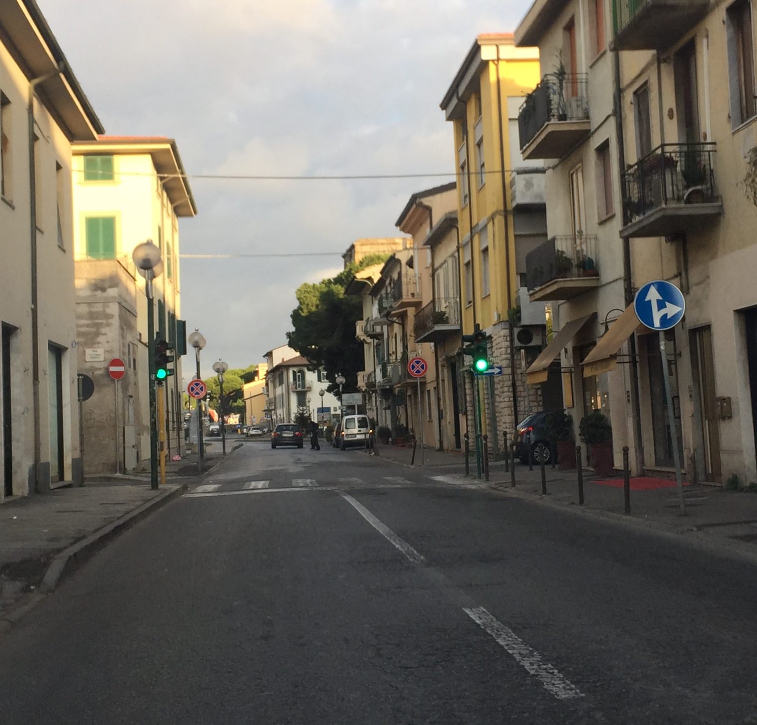 Lavori di asfaltatura in via della Foce