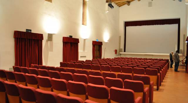 Un nuovo cinema in Versilia. Inaugurazione alle Scuderie Granducali