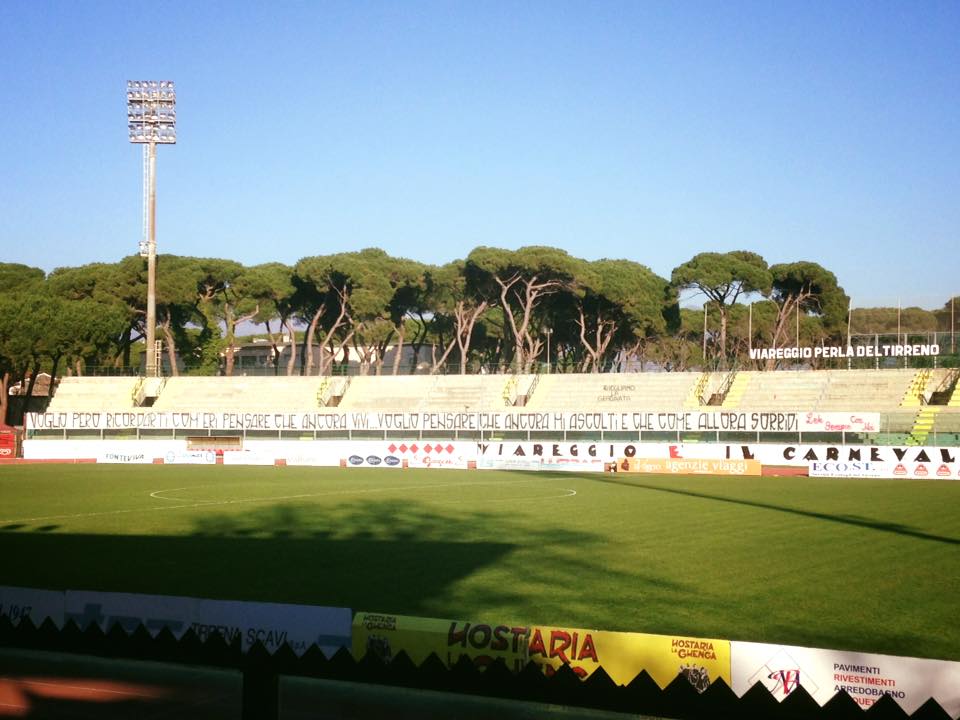 Grigliata, striscione e cori: una domenica nel ricordo di Lele