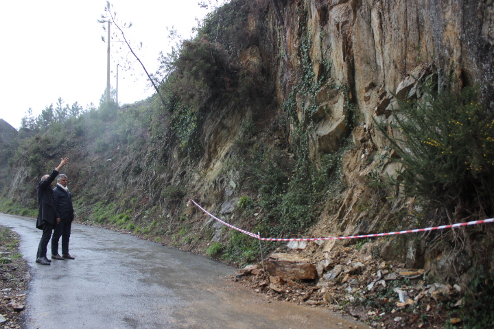 La strada di Strinato è quasi pronta, frana in sicurezza