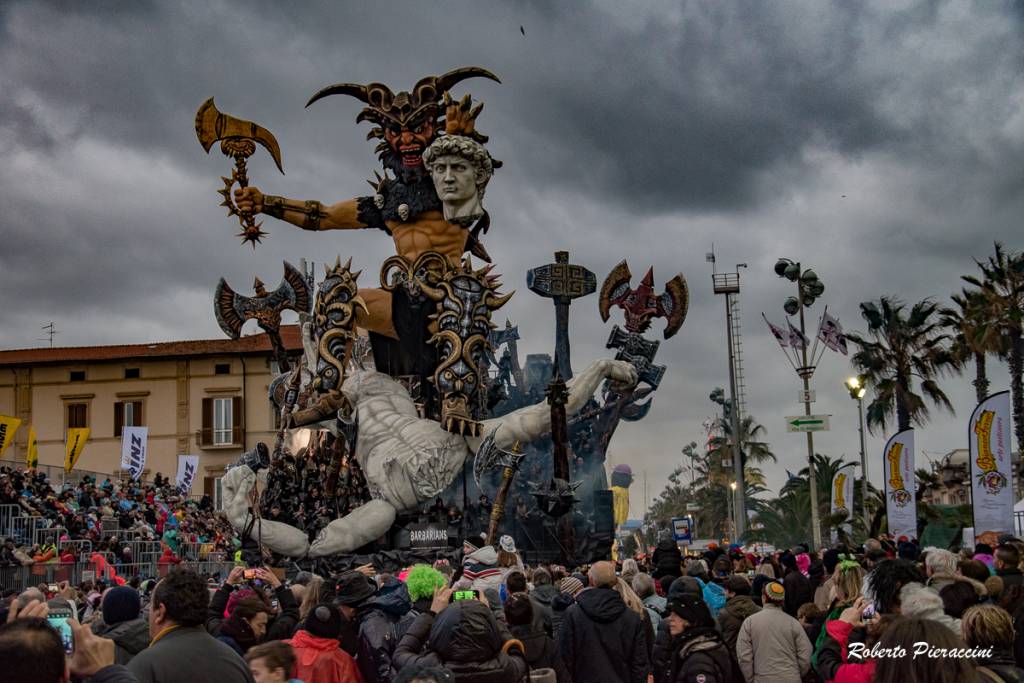 galli carnevale viareggio 2016 1° corso