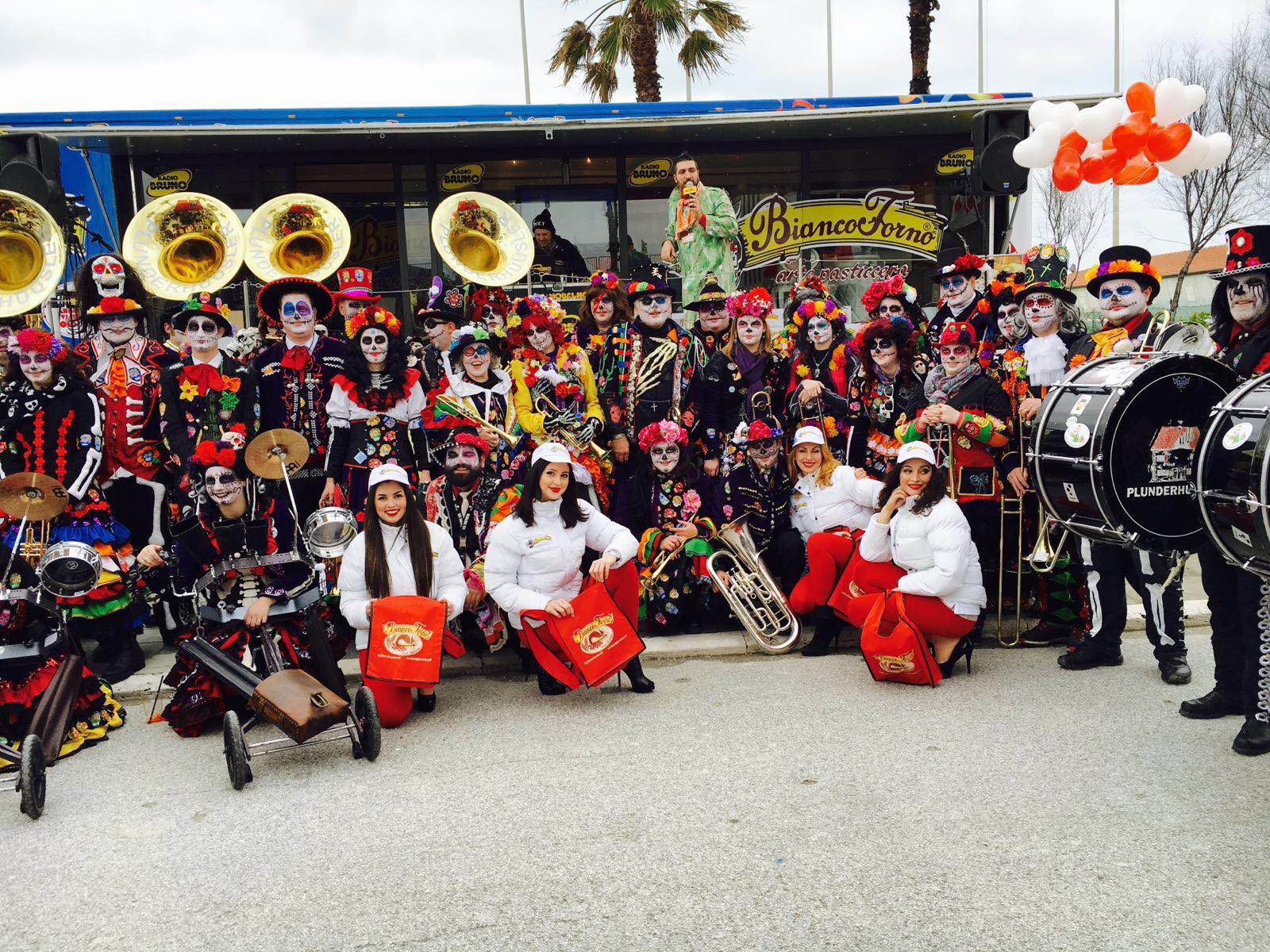 Biancoforno al corso di Carnevale degli innamorati