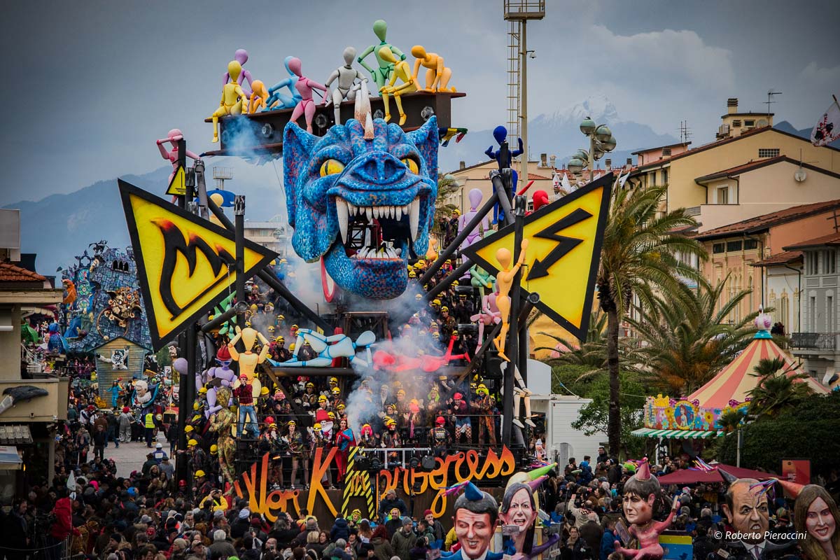 Carnevale di Viareggio, i consigli per tutti i camperisti