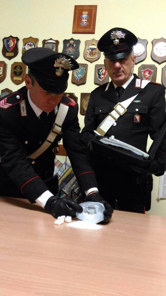 Trovato con 50 grammi di cocaina. Arrestato in Pineta