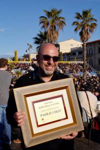 Paolo Virzì con il premio Burlamacco d'Oro al Carnevale di Viareggio (1)