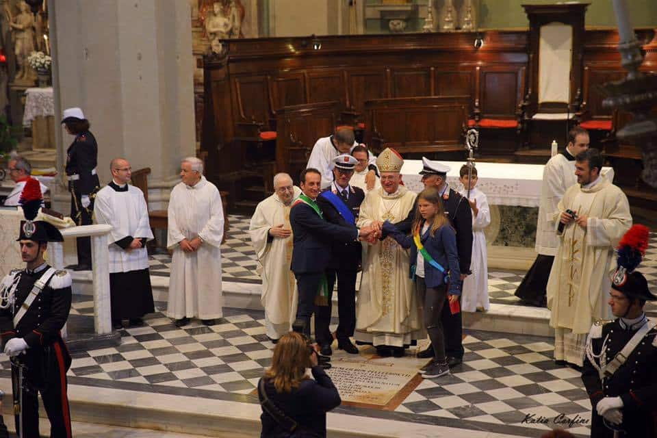 “Così Camaiore pare in mano al potere ecclesiastico”