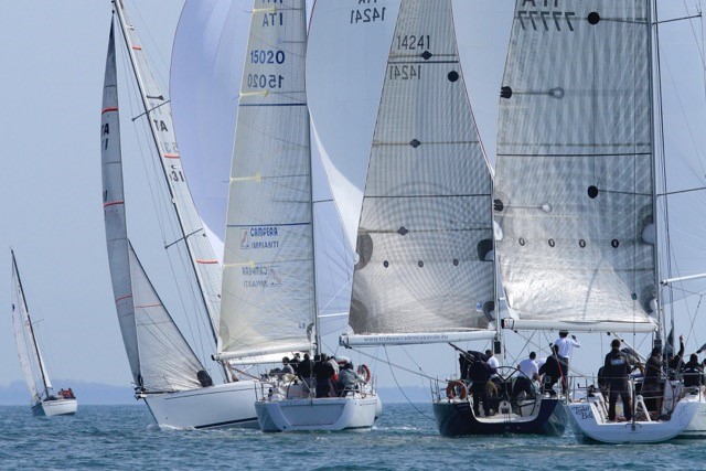 Regata in notturna con arrivo a Viareggio