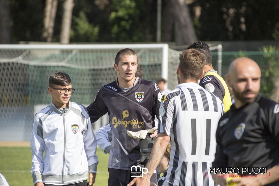 Viareggio, due giovani dalla Primavera della Samp