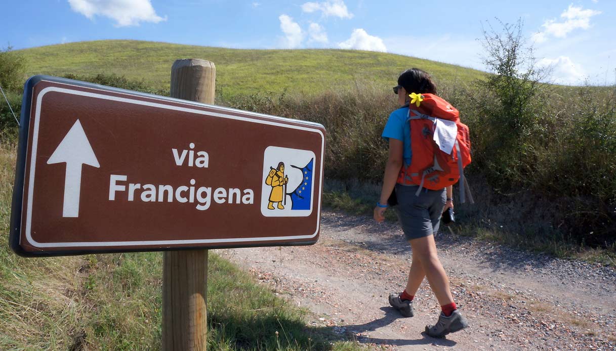 Via Francigena, un timbro per i pellegrini