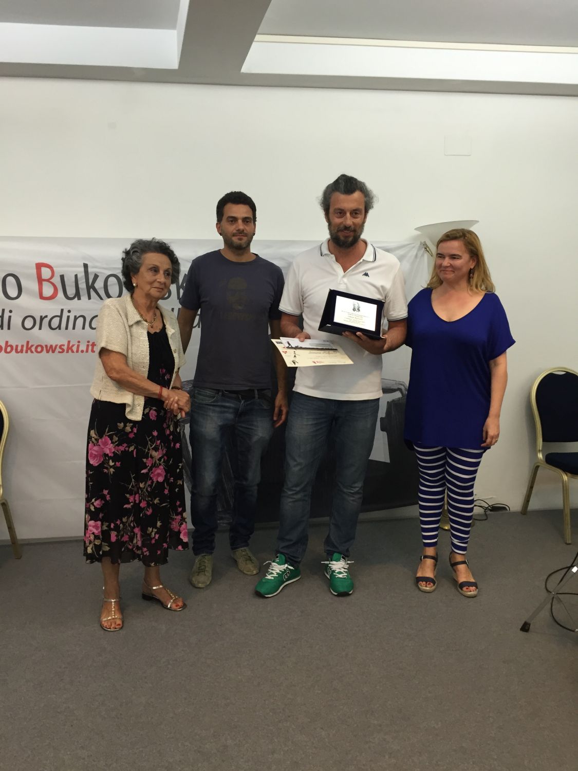 Simone Raffaelli di Viareggio vince la III edizione del Premio Bukowski