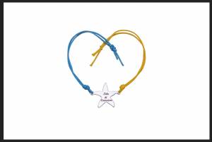 bracciale sfondo bianco