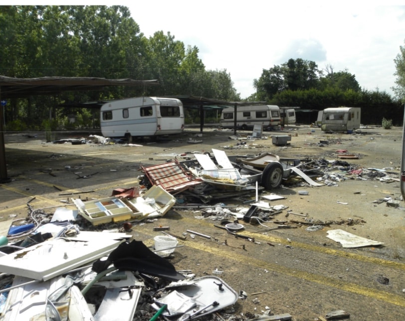 Prima il Campo Rom ora desolazione e rifiuti nel Parco