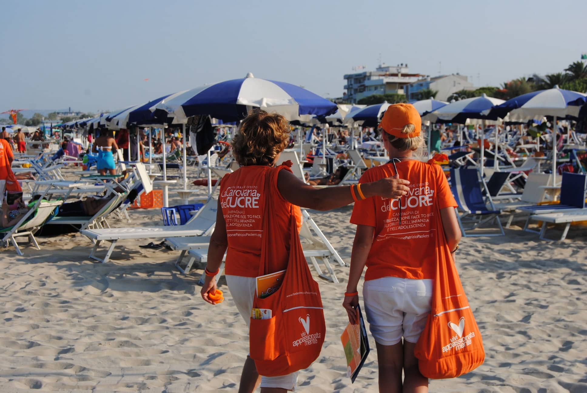 Carovana del cuore sulle spiagge della Versilia