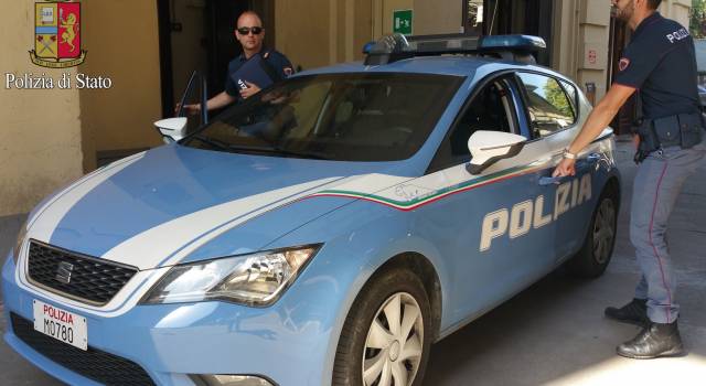 Gomme forate per rubare, presi i due autori