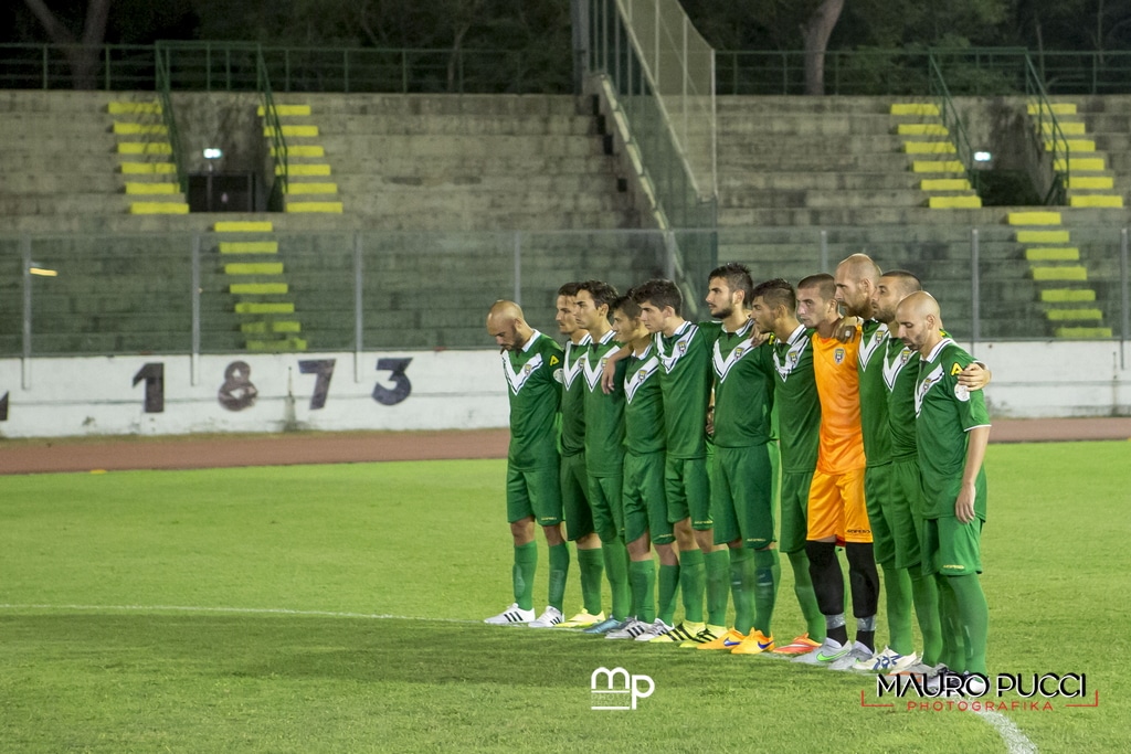 Il Viareggio ha difficoltà finanziarie, la squadra non si allena