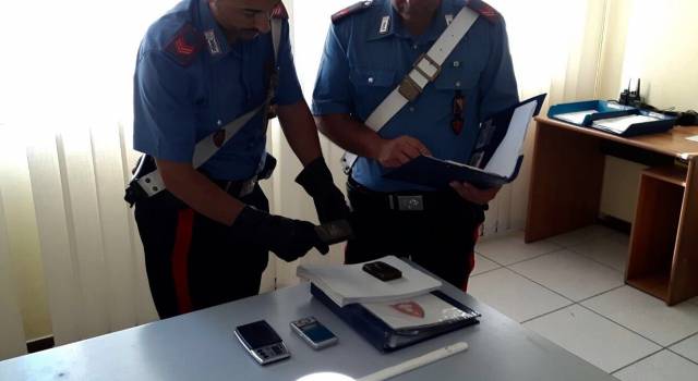 I Carabinieri arrestano un ricercato e sequestrano 200 grammi di hashish