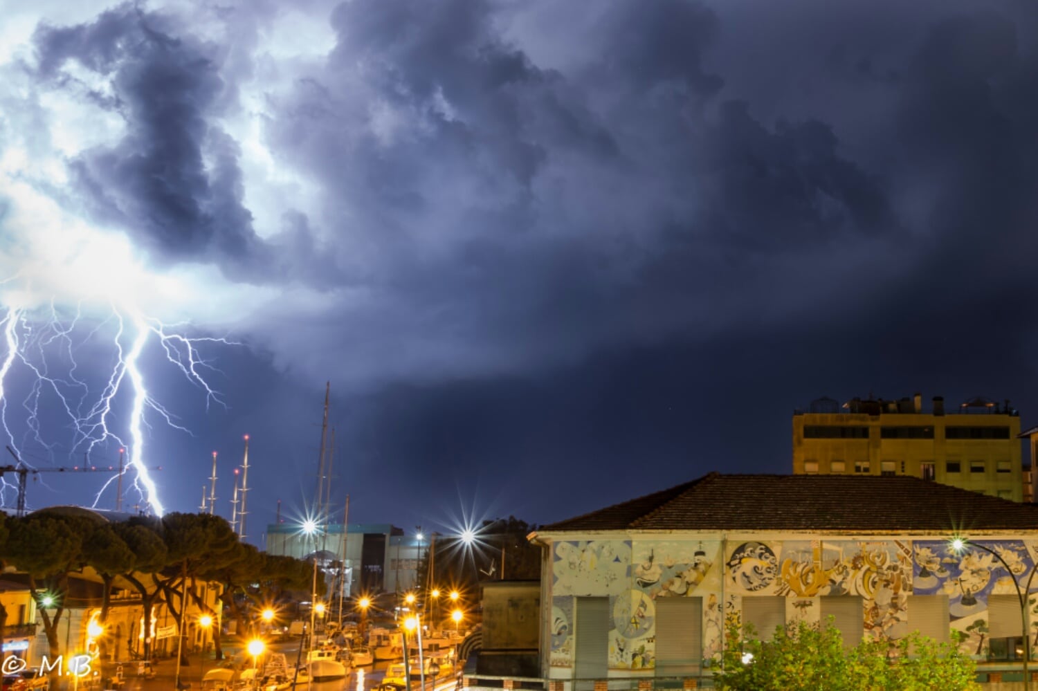 Allerta meteo in Toscana: forte vento e temporali