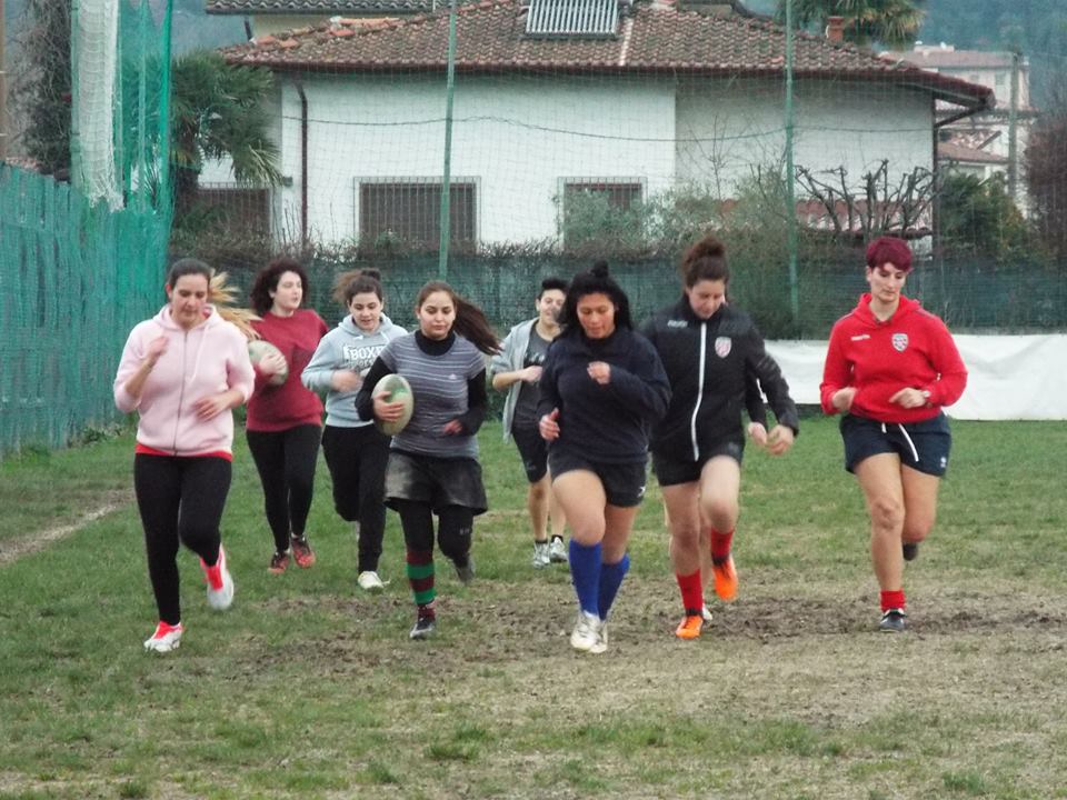 Una squadra femminile per il Rugby Union Versilia